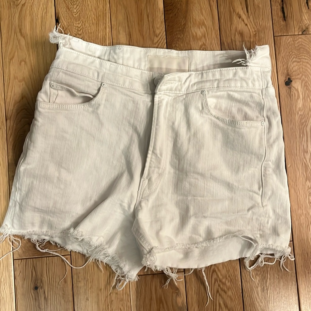 Mother white cut off shorts sz 26